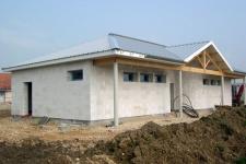 Construction d’un vestiaire en béton cellulaire au stade municipal